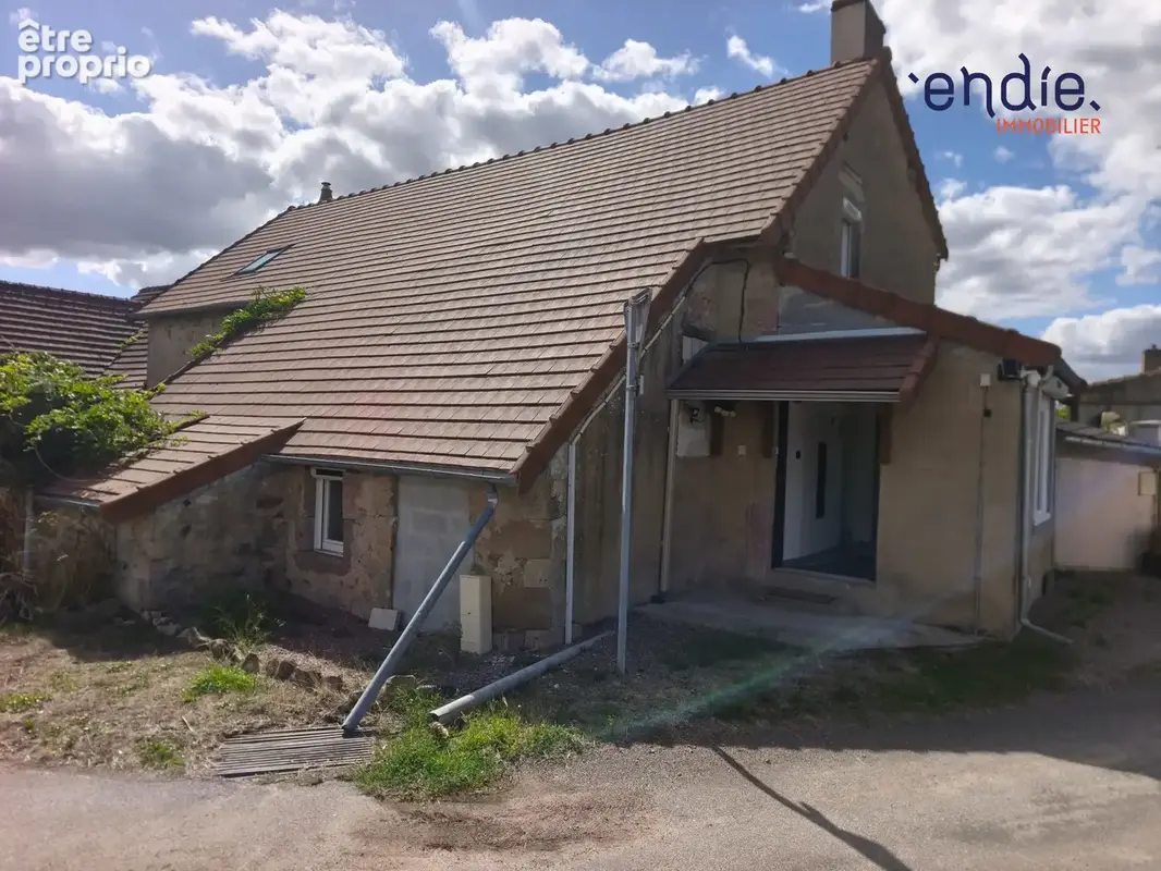 Maison 6 pièces 130 m² à vendre à Louroux-Bourbonnais (03350) - photo 1