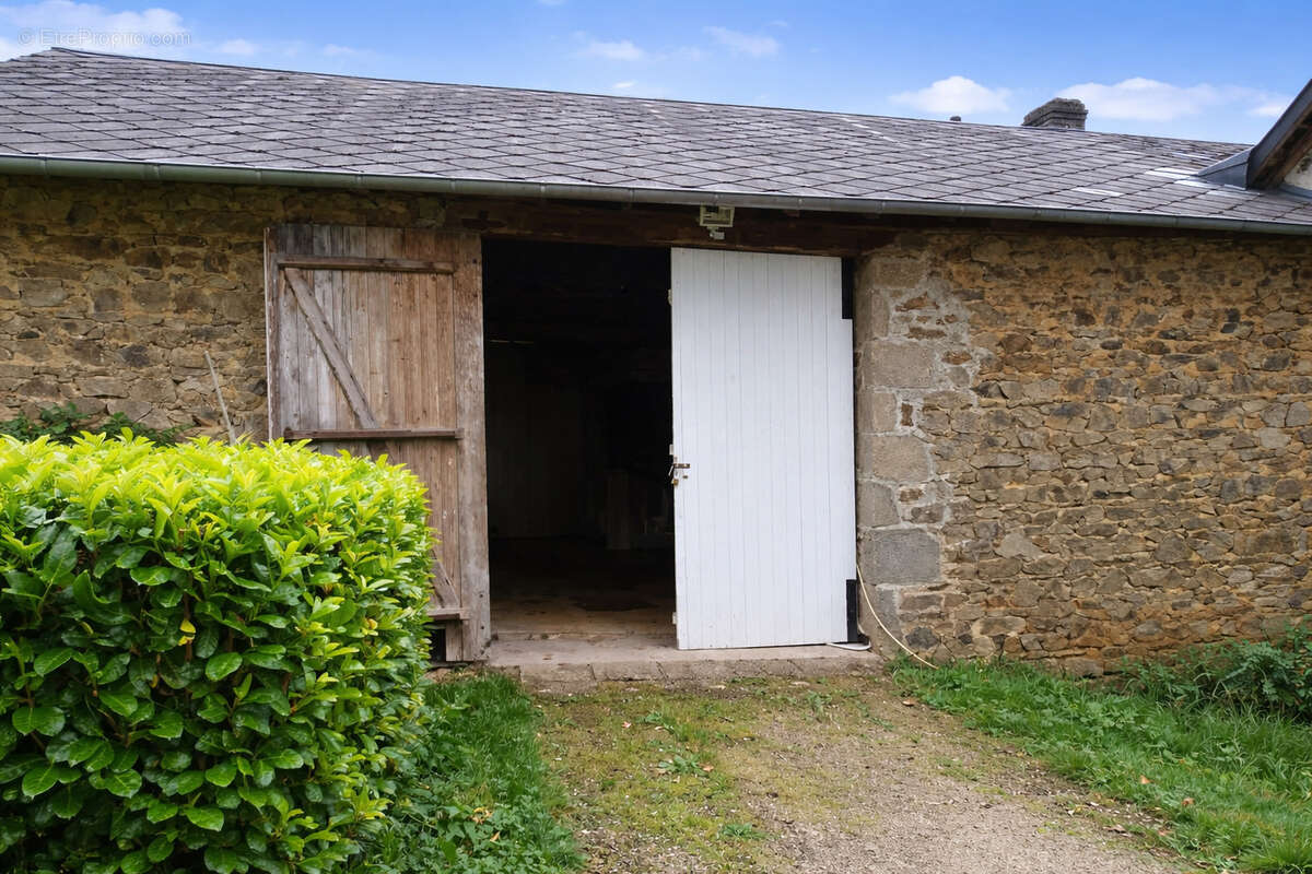 Appartement à DOMPS