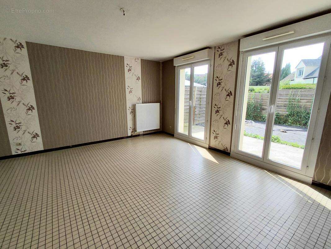 Courrieres -type 4- 81m² - photo 2