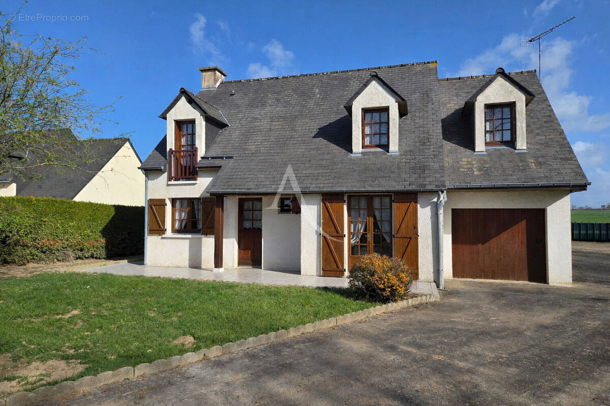 Maison à LA GACILLY