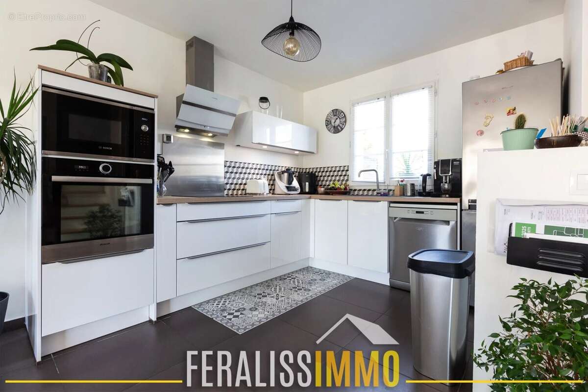 Maison à COURDIMANCHE