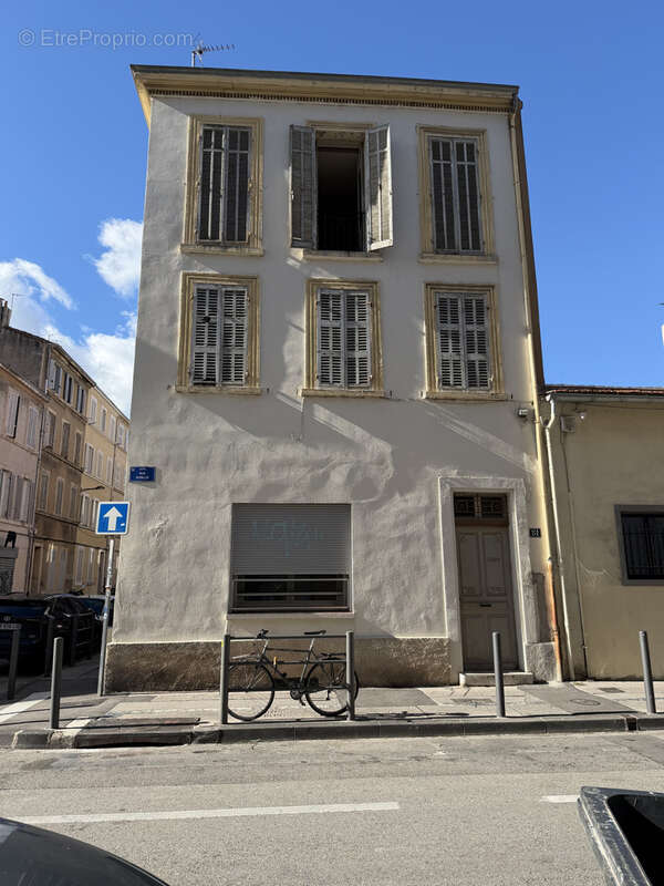 Appartement à MARSEILLE-5E