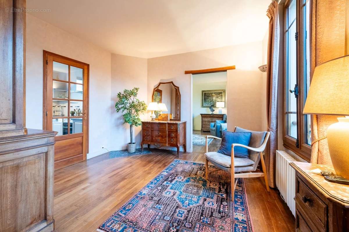 Maison à VAYRES-SUR-ESSONNE