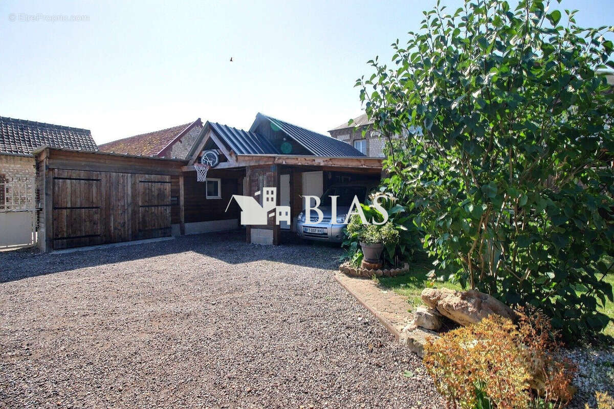 Maison à CRIQUEBEUF-SUR-SEINE