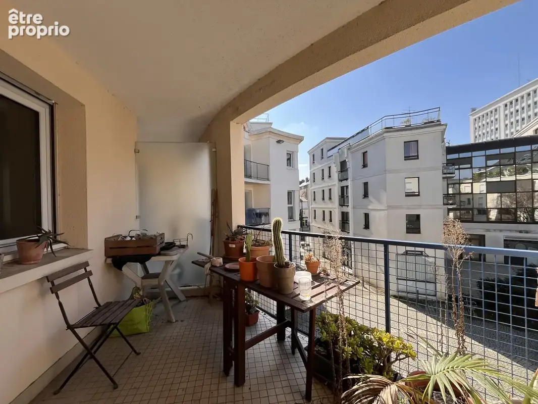 Nantes Centre - quartier Viarme - Grand Appartement T3 - Terrasse - Garage boxé - Cave - photo 17