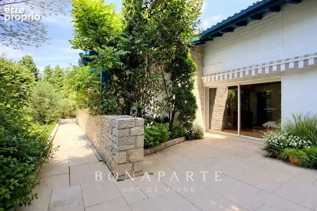 Arcangues - propriete avec piscine - face au golf - photo 4