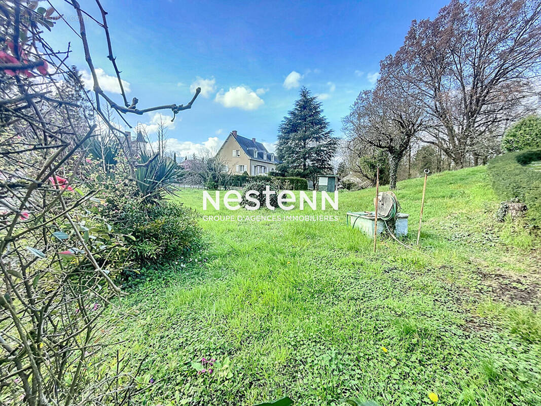 Terrain à JOUE-LES-TOURS