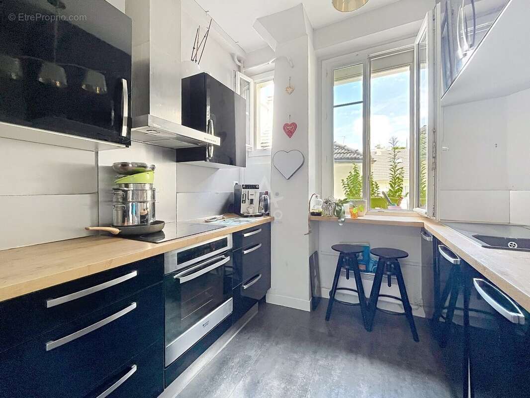 Appartement 52 m² à Paris-15e  - photo 6