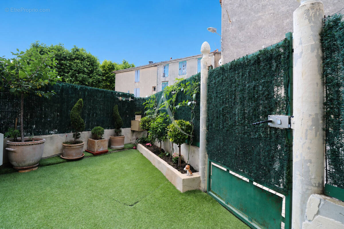 Maison à GINASSERVIS