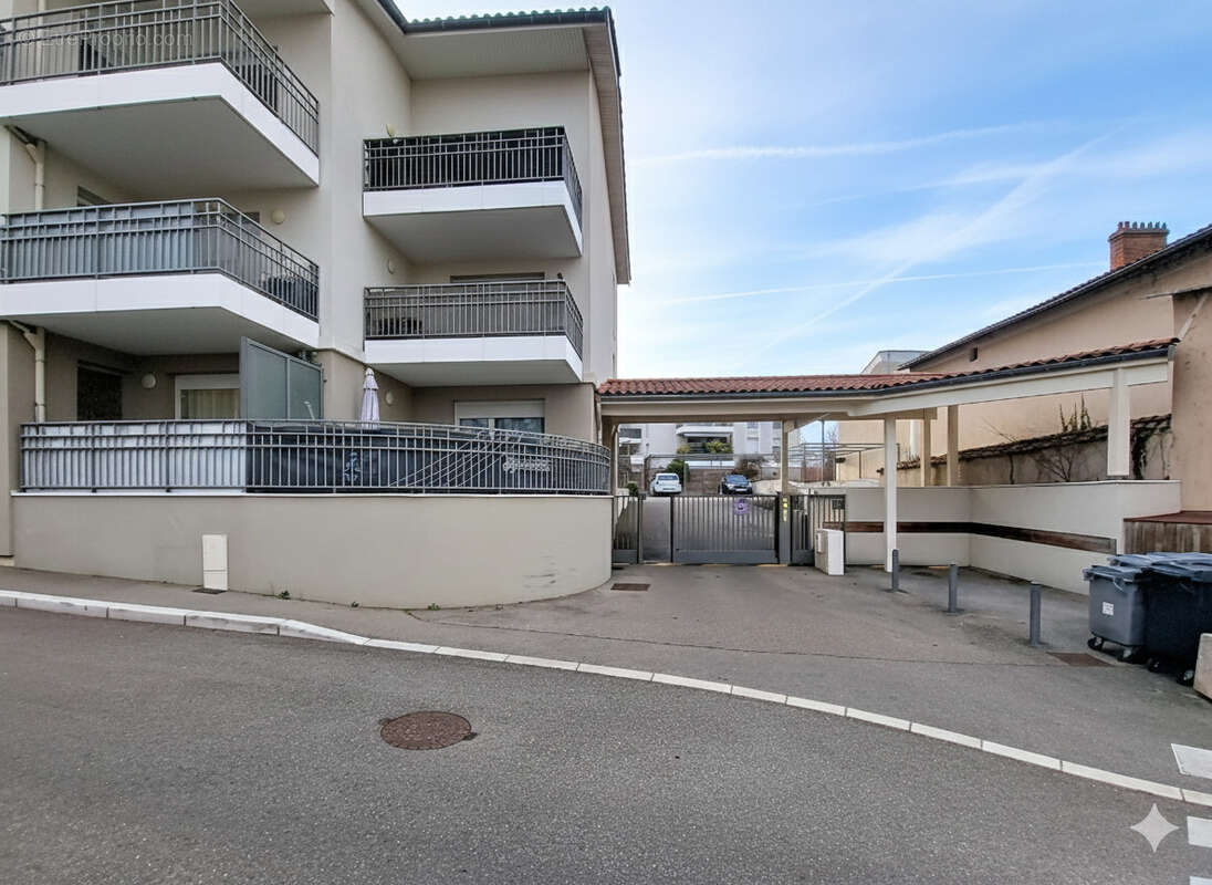 Appartement à VOURLES