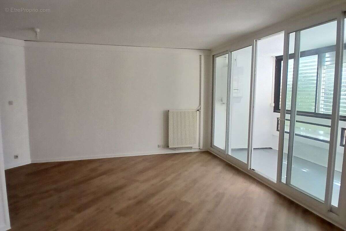 Appartement à MARSEILLE-9E