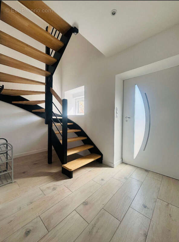 MORIEUX : Maison 3 pièces 83 m2 env - photo 3