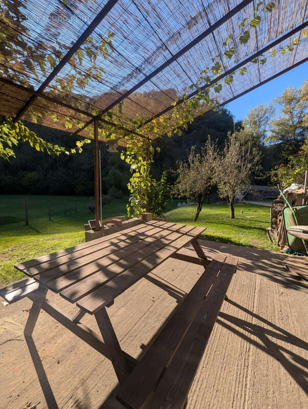 Maison à SAINT-JUST-SUR-VIAUR