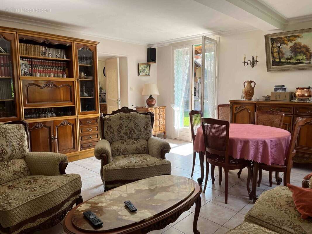 Maison à MONTPONT-EN-BRESSE