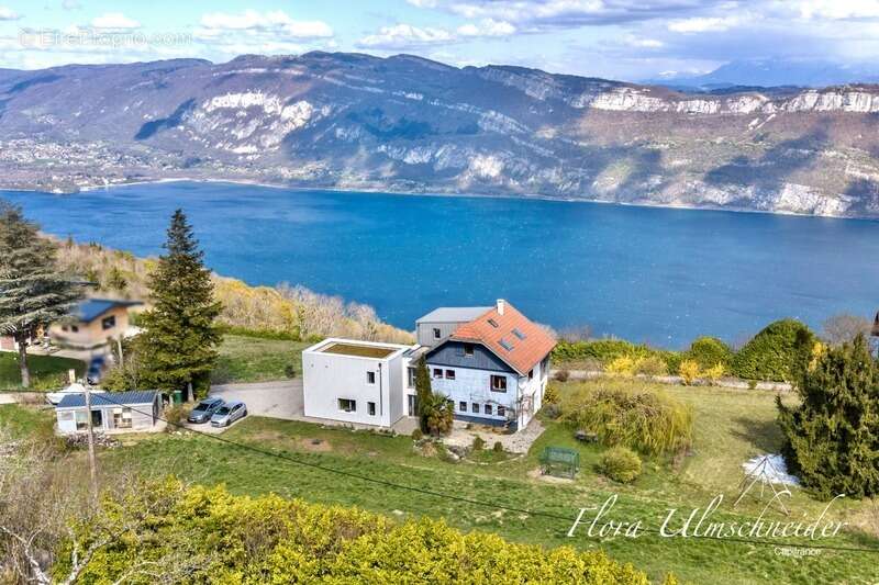 Propriété d'exception avec vue lac et Mont Blanc – 271 m² – DPE C – Ontex - 35 minutes de Chambéry, 40 minutes d’Aix-les-Bains,  - photo 2