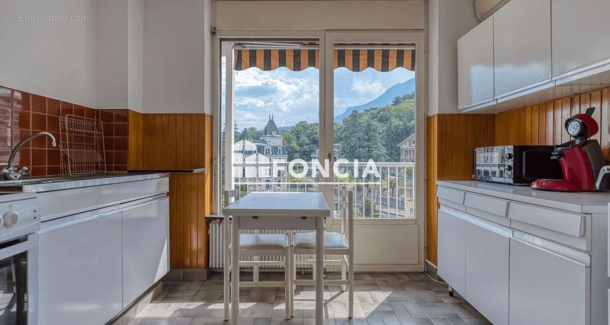 Appartement à AIX-LES-BAINS