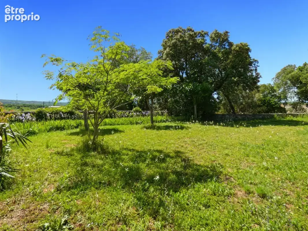 Terrain À Vendre constructible et viabilisé 1 281m2 - photo 2