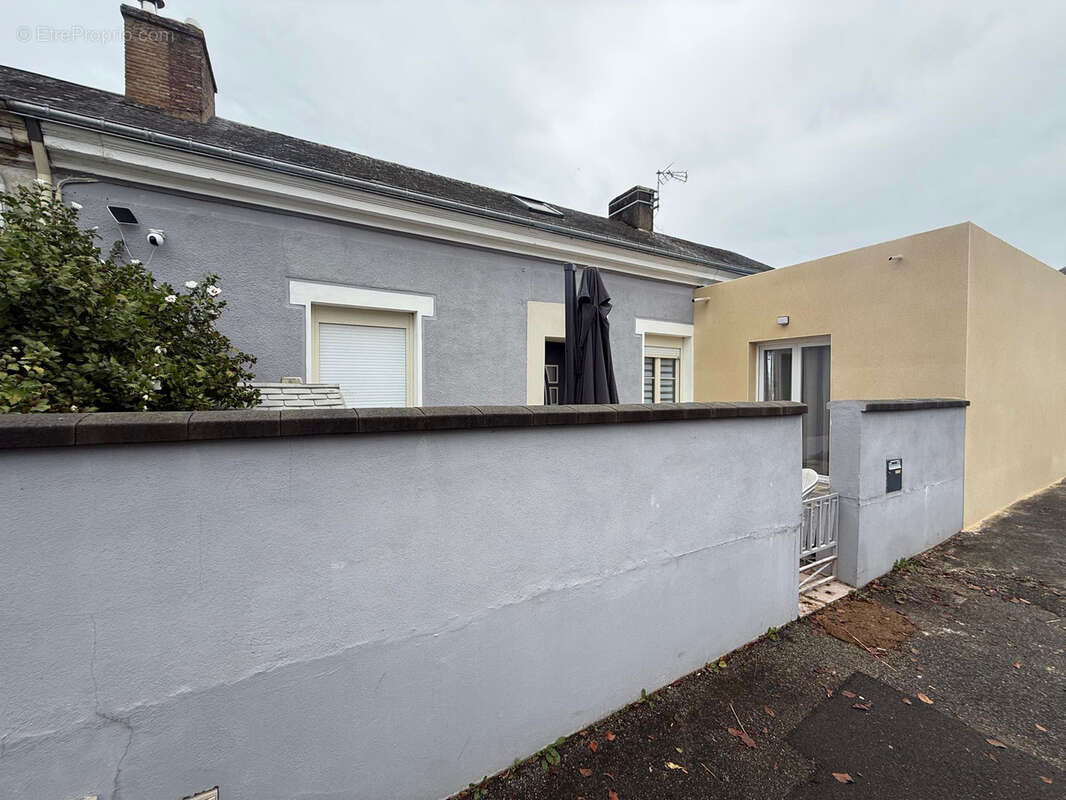 Maison à PARIGNE-L'EVEQUE