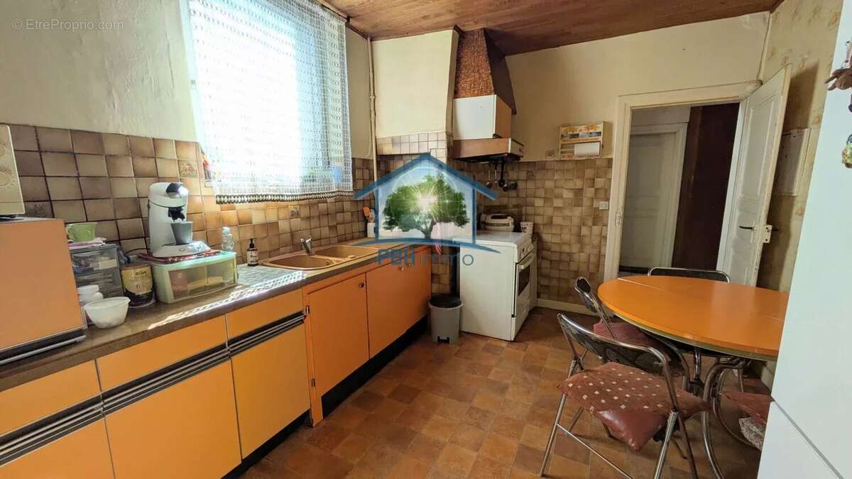 BOUXWILLER (67) - Immeuble avec 2 Appartements et Petit Maison sur 2.97 ares - photo 6