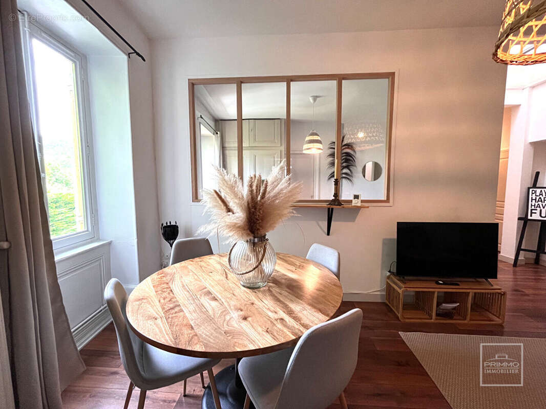 Appartement à SAINT-CYR-AU-MONT-D'OR