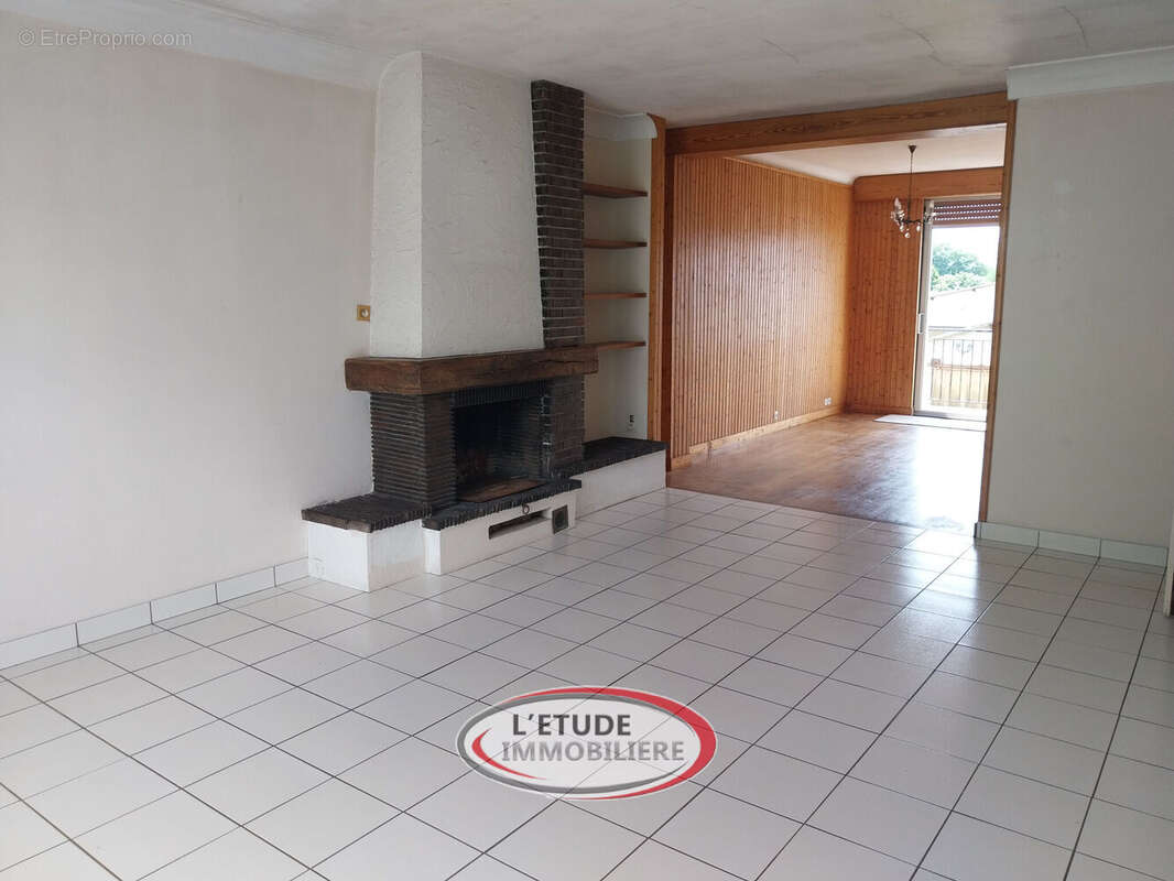 Maison 115 m² à Sainte-Pazanne  - photo 4