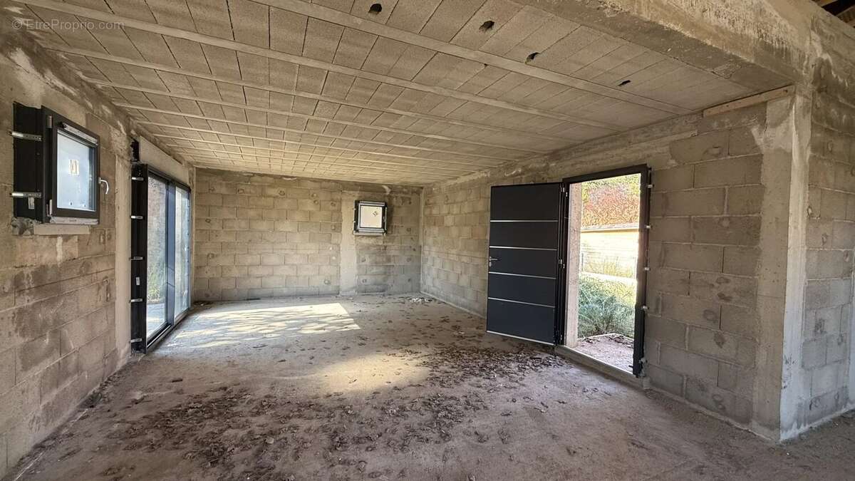 Maison à SANTA-LUCIA-DI-MORIANI