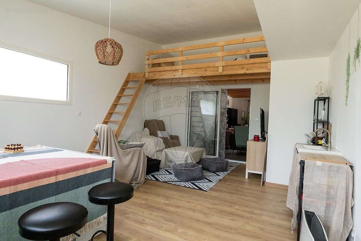 Maison à SAINT-ROMAIN-DE-BENET