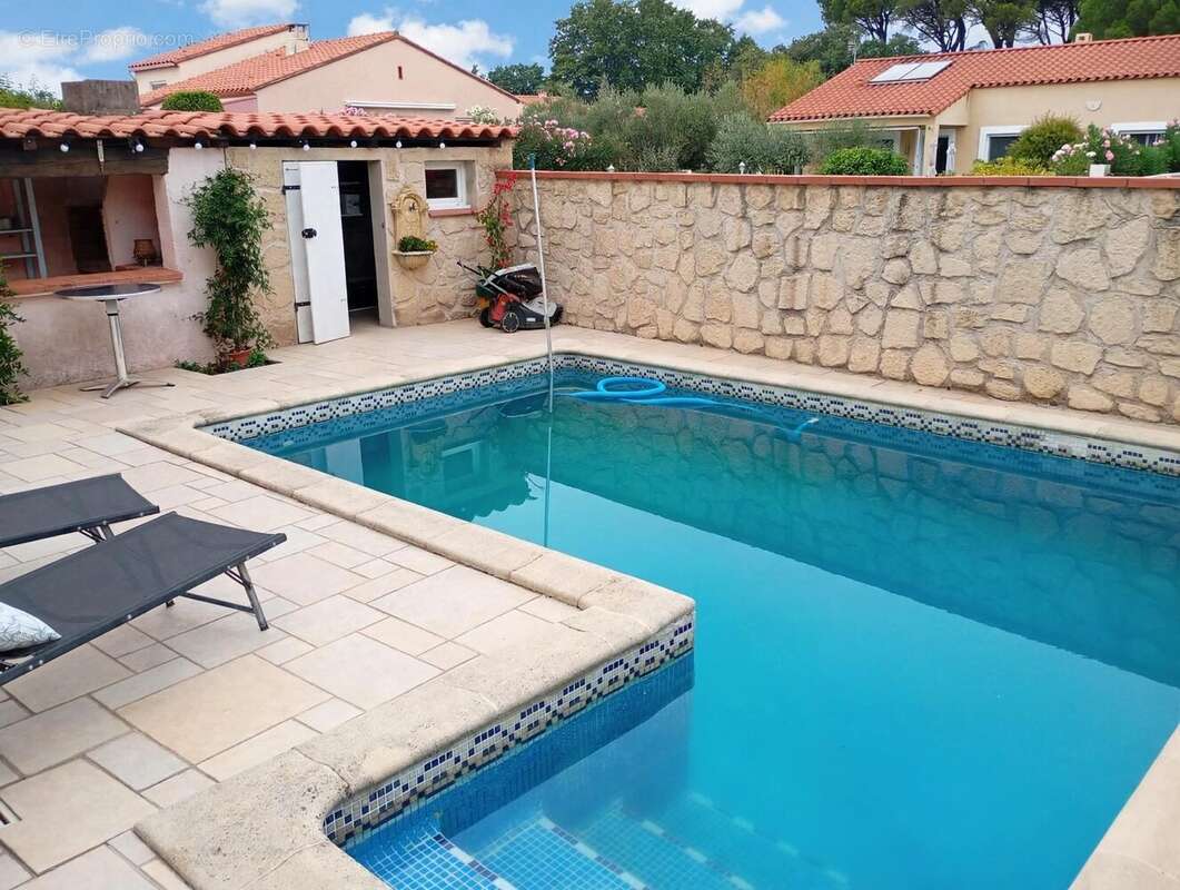 Maison 84 m² à Saint-Genis-Des-Fontaines  - photo 2