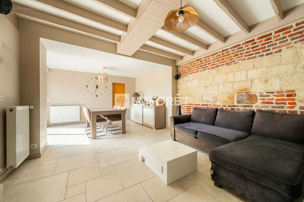 Maison à MASNY