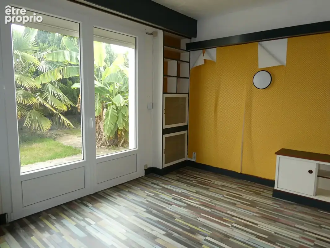 Maison avec jardin attenant au coeur de ville de Ambrières les Vallées. - photo 6
