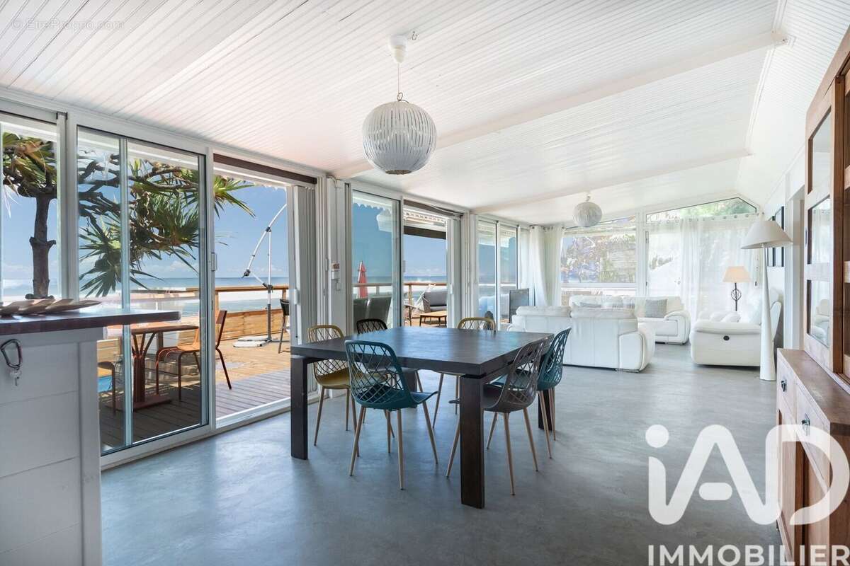 Photo 9 - Maison à LES TROIS-BASSINS