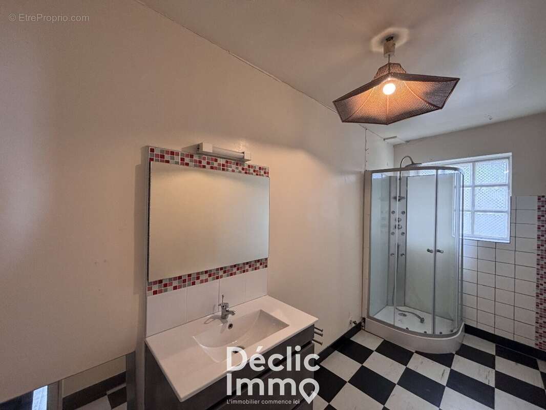 Maison à CHAMPNIERS