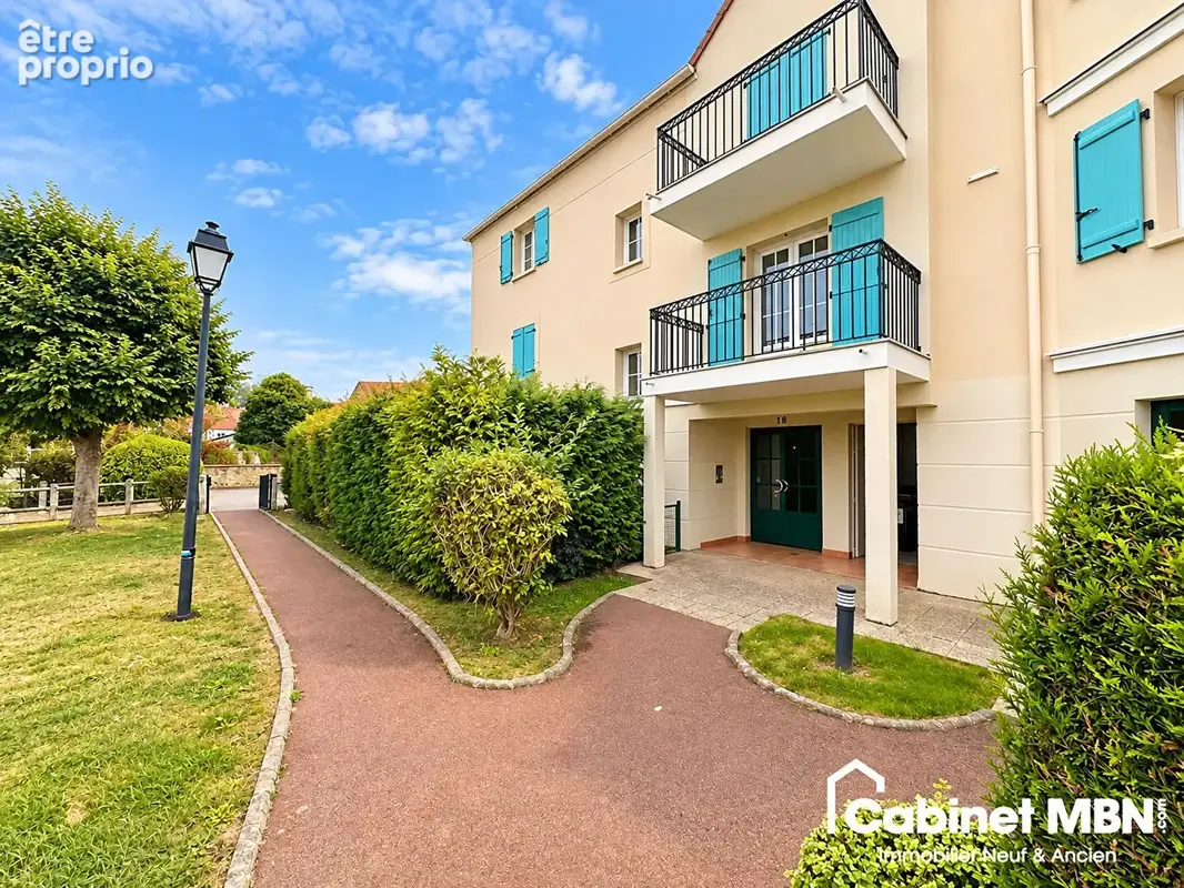 Photo Appartement à Plaisir au prix de 142 000€