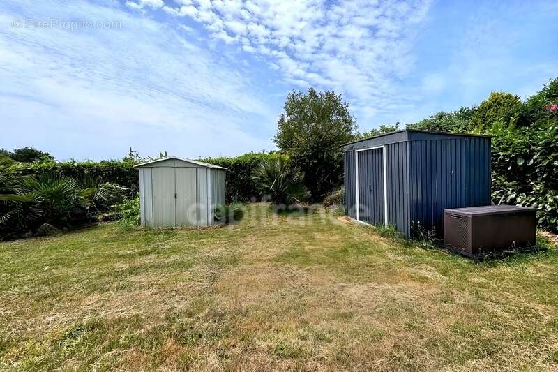 Charmante maison en pierre de 122m², 3 chambres avec jardin, terrasse, cave à GUENGAT(29) - photo 14