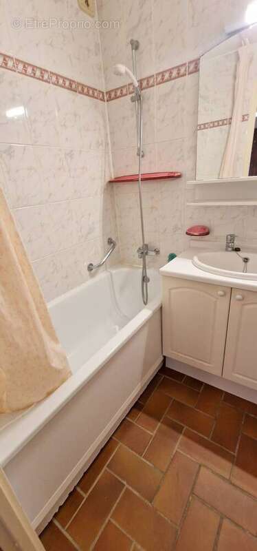 Appartement à LES ISSAMBRES