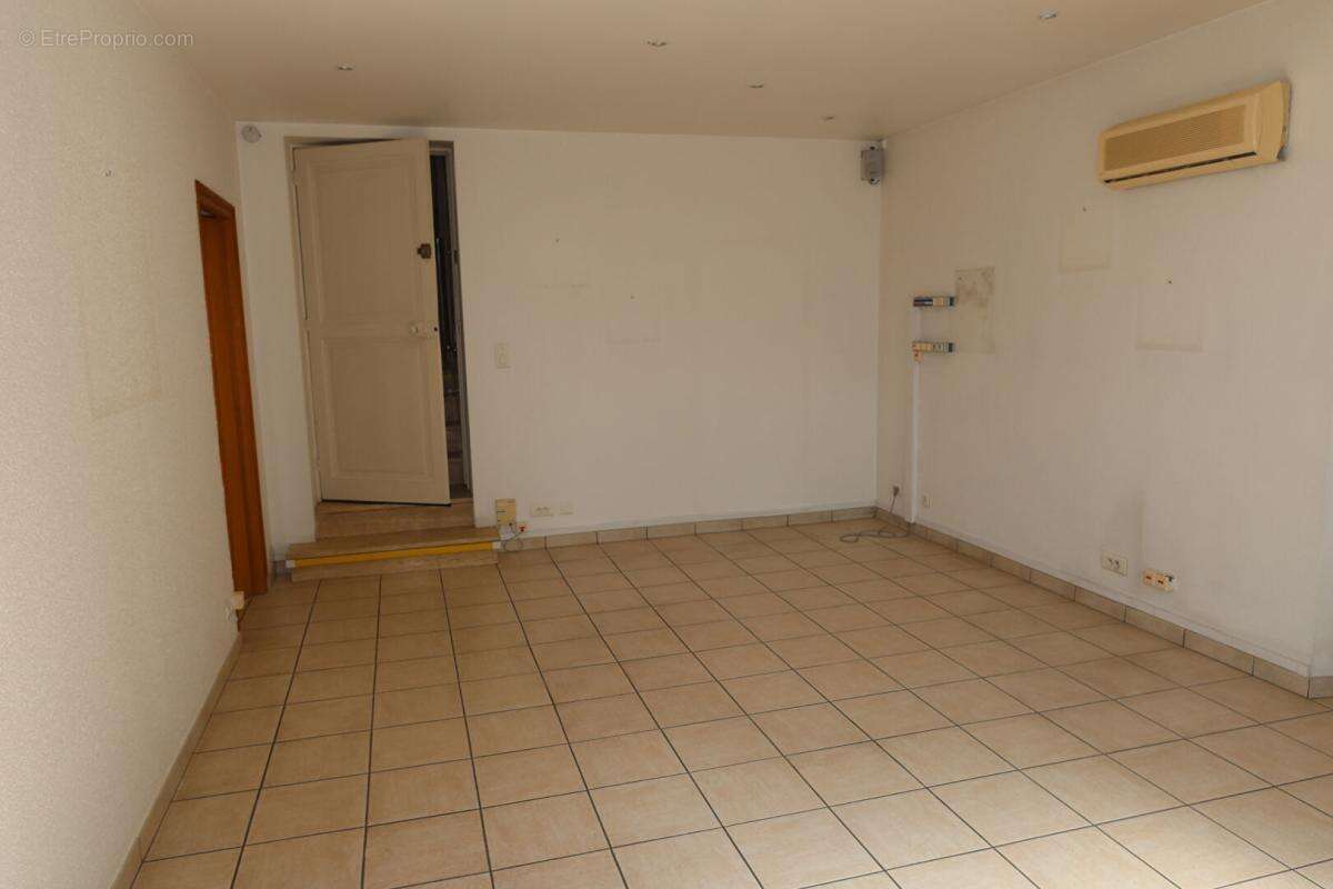 Bureaux Besancon 3 pièce(s) 53 m2 - photo 3