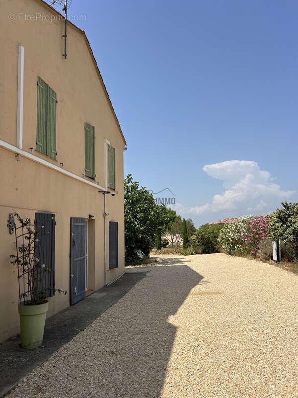 Maison à BOUTENAC