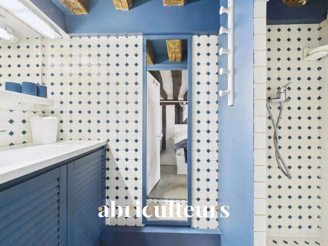 Appartement à PARIS-5E