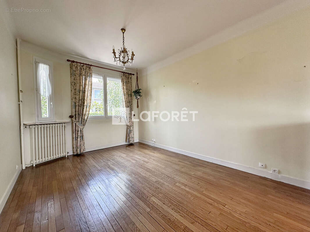 Maison à JUVISY-SUR-ORGE