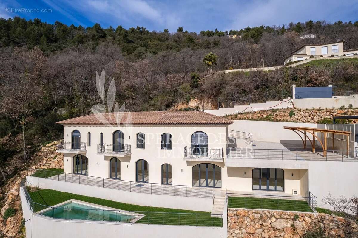 Maison à SPERACEDES