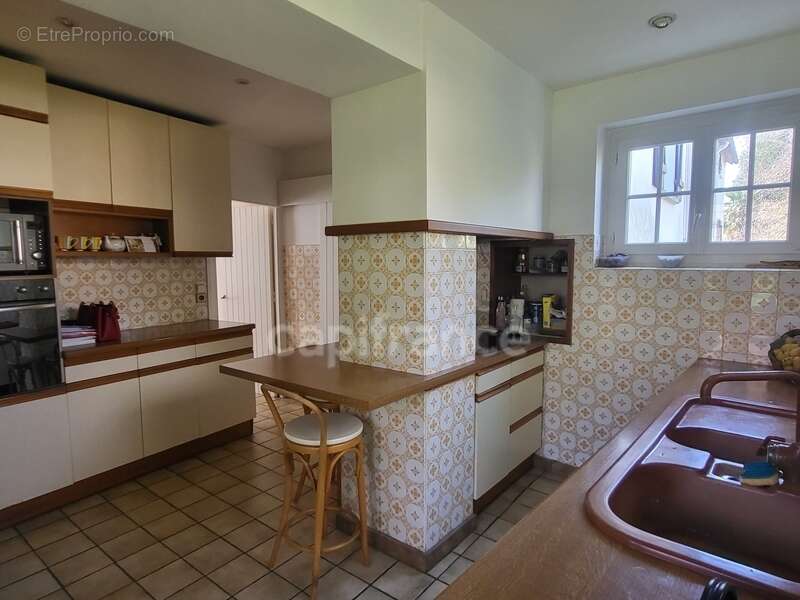 Maison à AUVERS-SUR-OISE