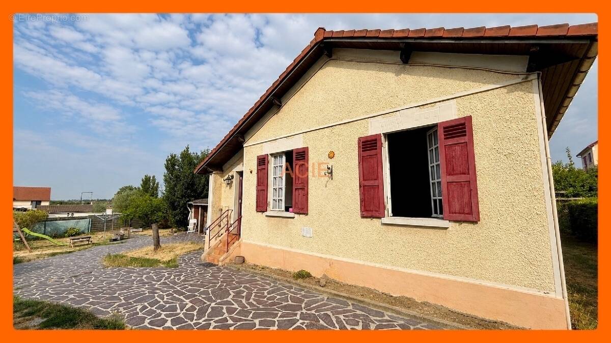 Maison à LOUVRES
