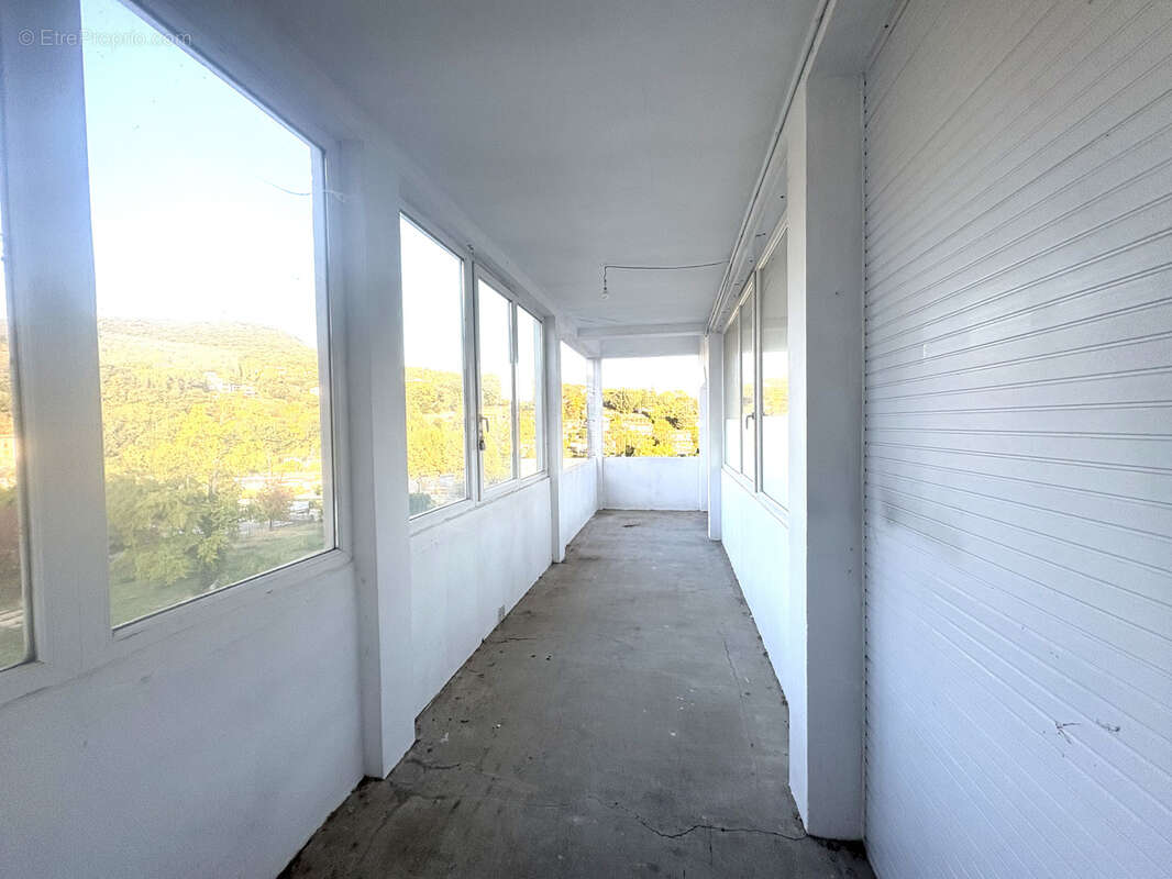 Appartement à LAMALOU-LES-BAINS