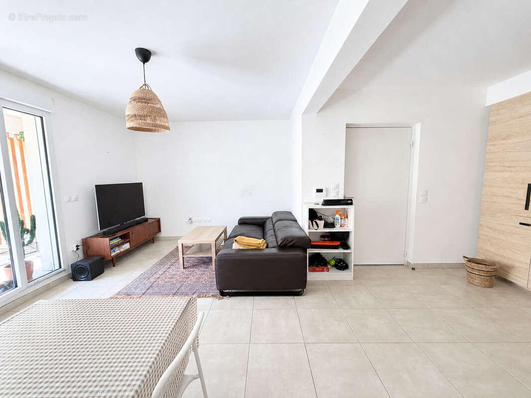 Appartement à MARSEILLE-6E