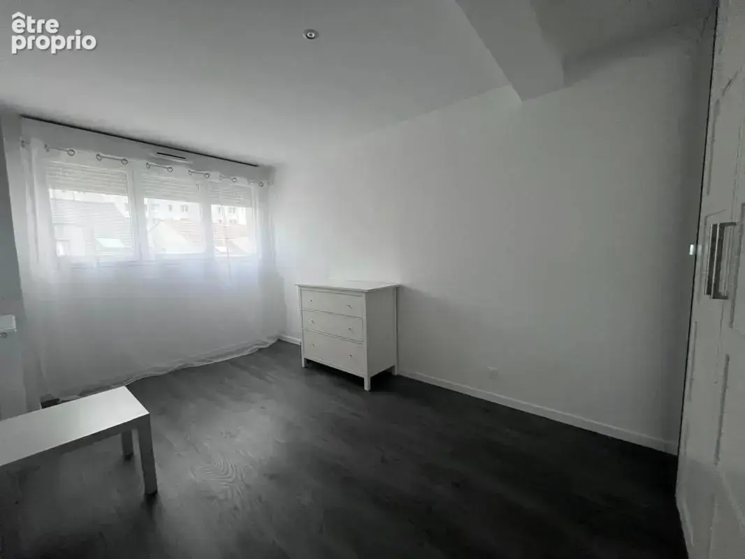 Maison de 4 pièces de 79 m² à Bondy - photo 10