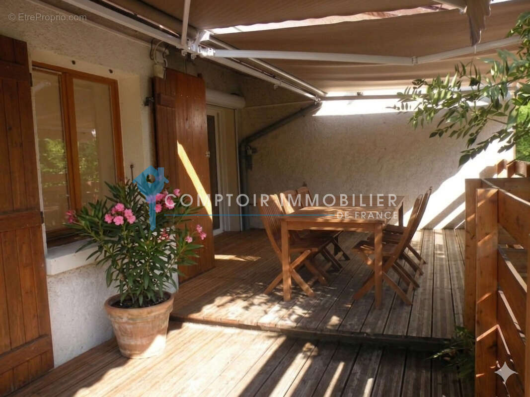 Appartement à SAINT-ISMIER