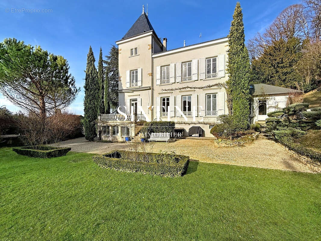 Maison à BOURGOIN-JALLIEU