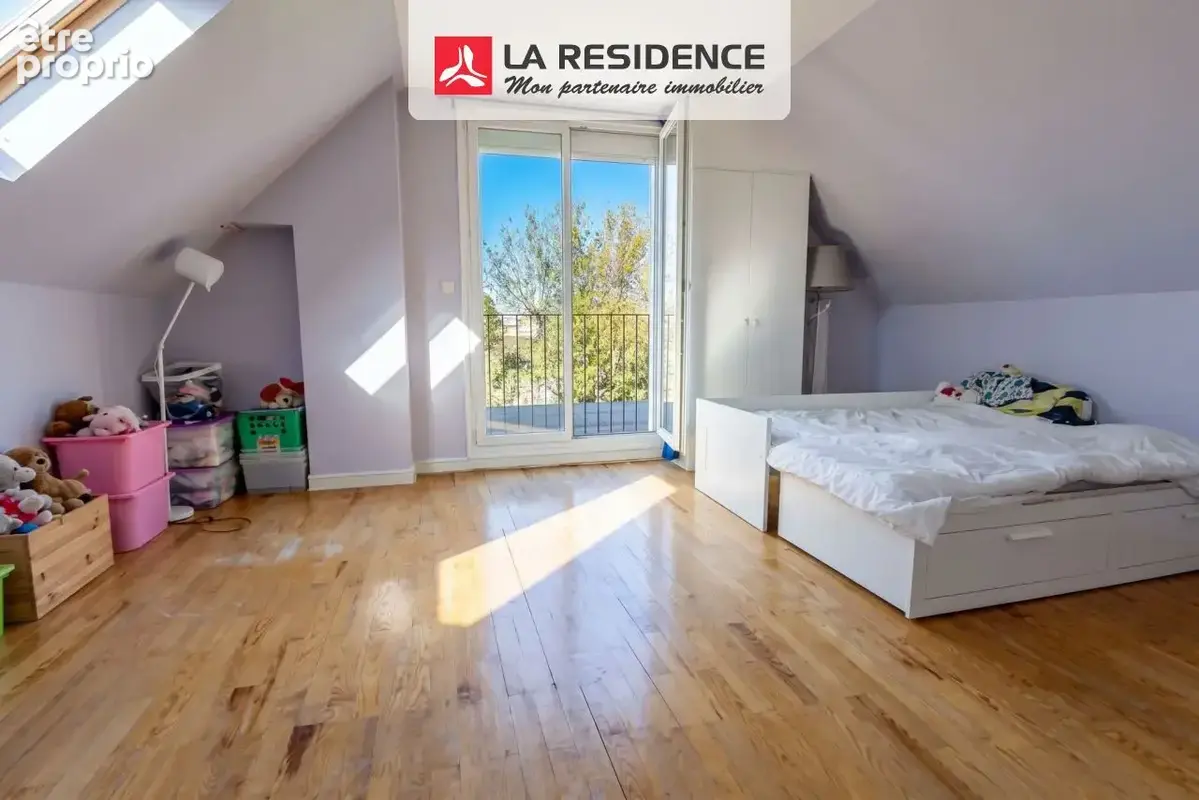 Maison 6 pièces 132 m² à vendre à Le Mesnil-Saint-Denis (78320) - photo 5