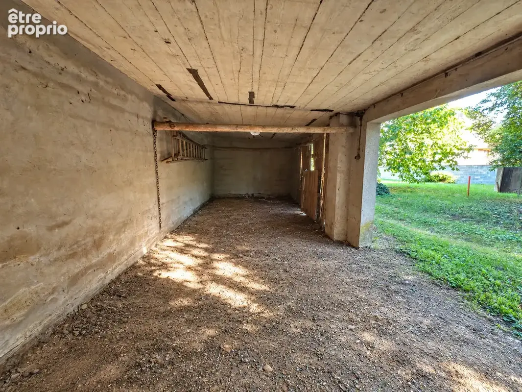 ORSCHWIHR -  Dépendance et annexes à aménager, vue sur le Bollenberg - photo 10