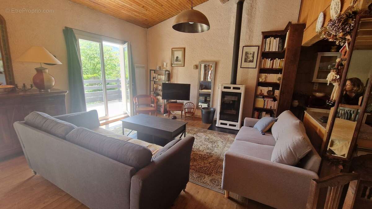 Maison à ROQUEFEUIL